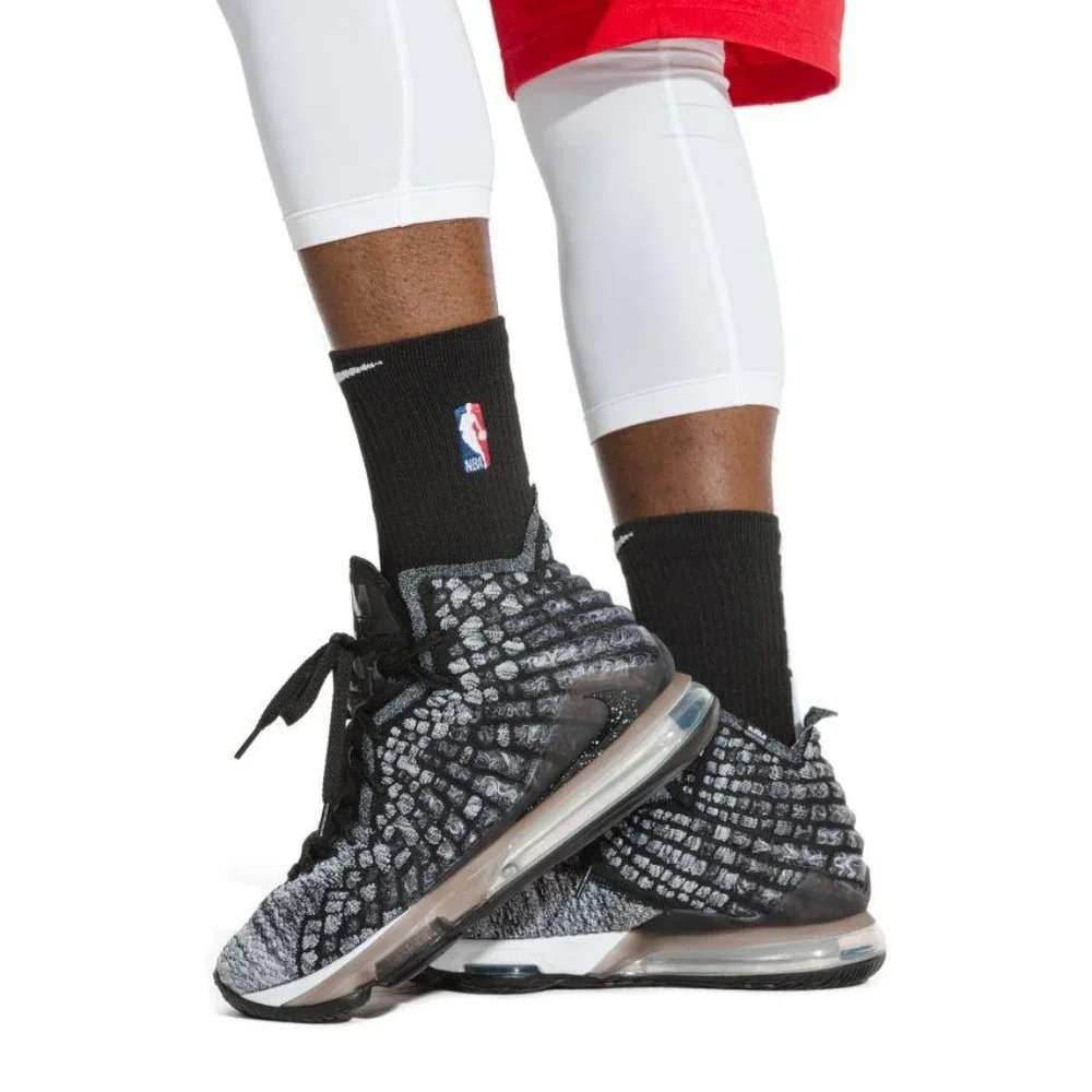 Nike Lebron XVII 17 Mens Size 8 Basketball Shoes - Picture 2 of 8